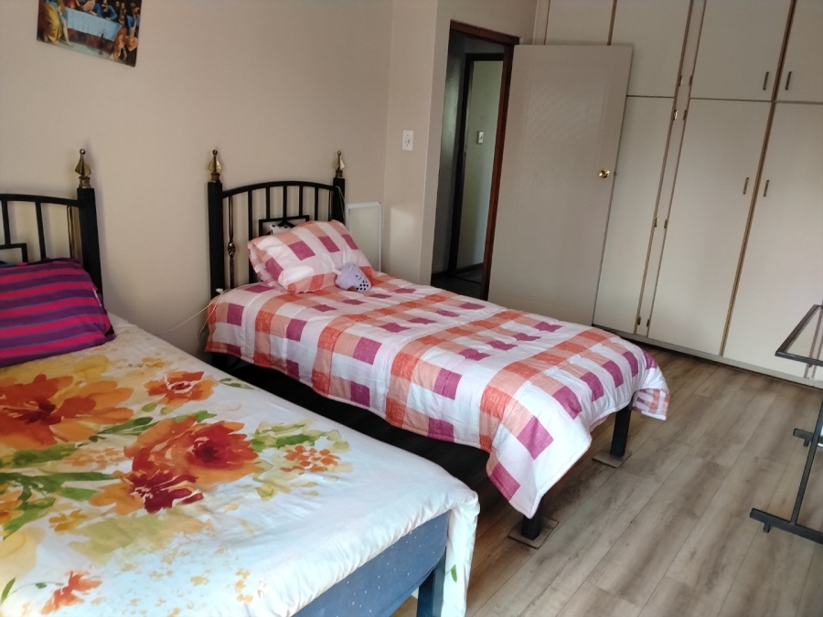 5 Bedroom Property for Sale in Bayswater Free State